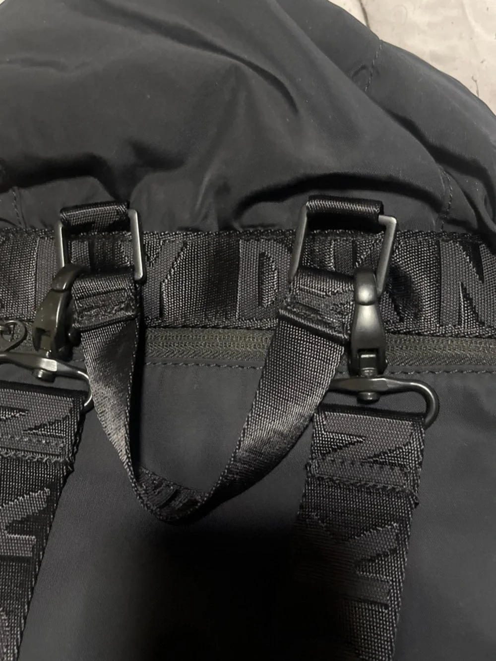 DKNY Urban Sport 